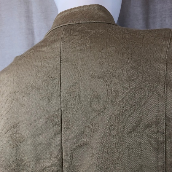 Peck & Peck Weekend Blazer, Embossed Floral Print - Picture 4 of 8